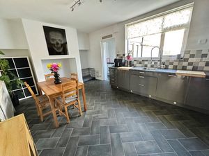 Photo 10- click for photo gallery